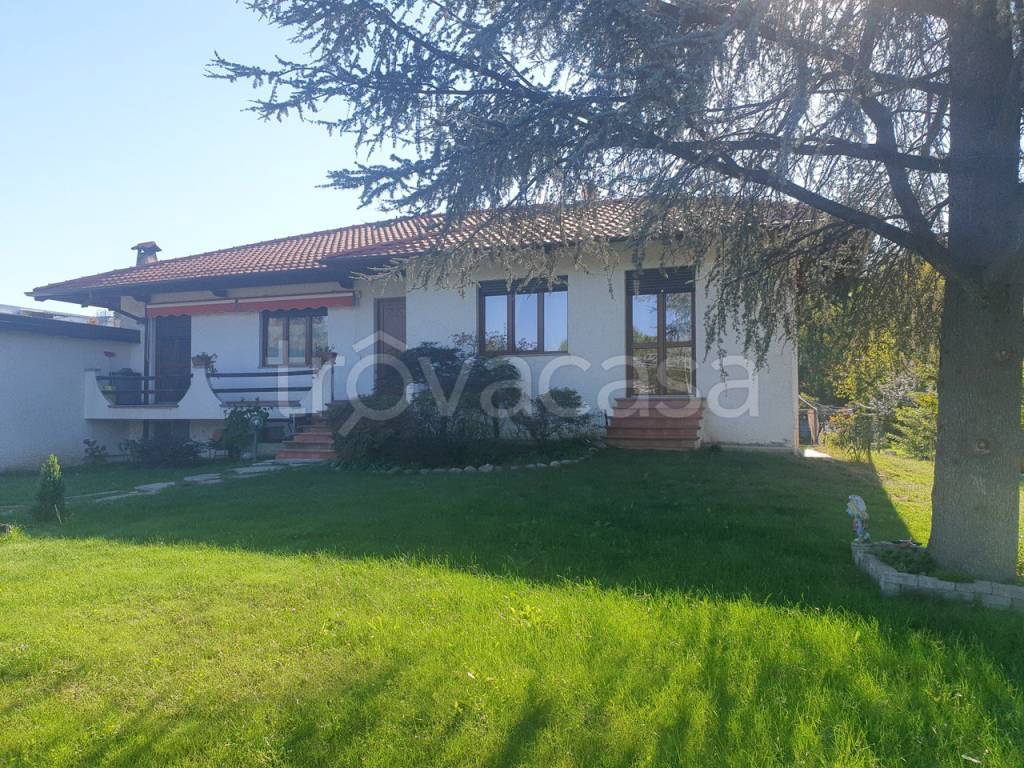 Villa in vendita a Masserano via 2 Giugno, 72