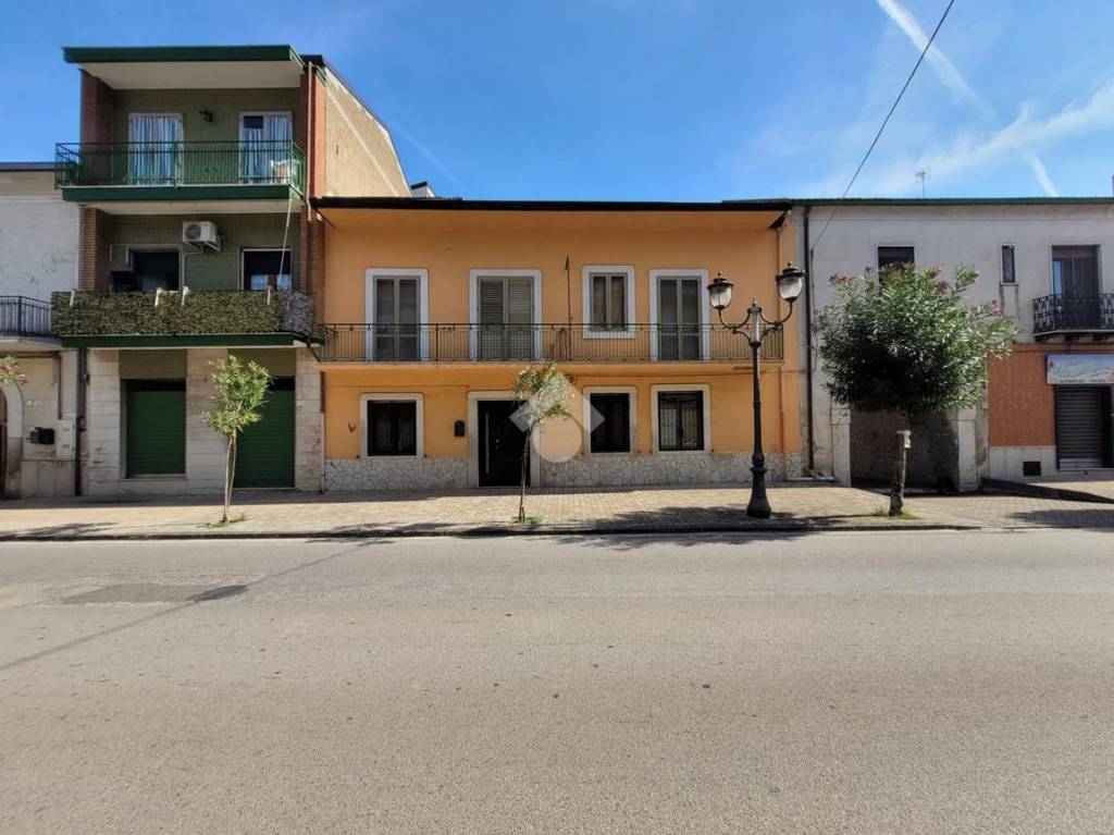 Casa Indipendente in vendita ad Airola corso Caudino, 99