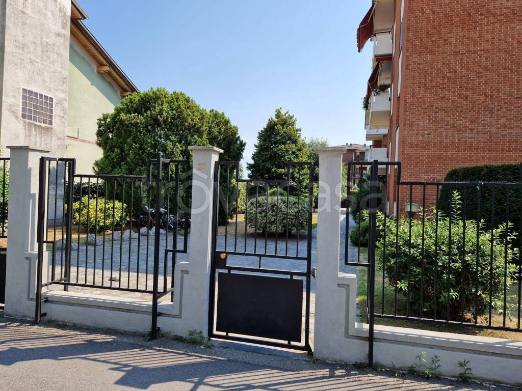 Appartamento in in vendita da privato a Gattinara via Vittorio Veneto, 27