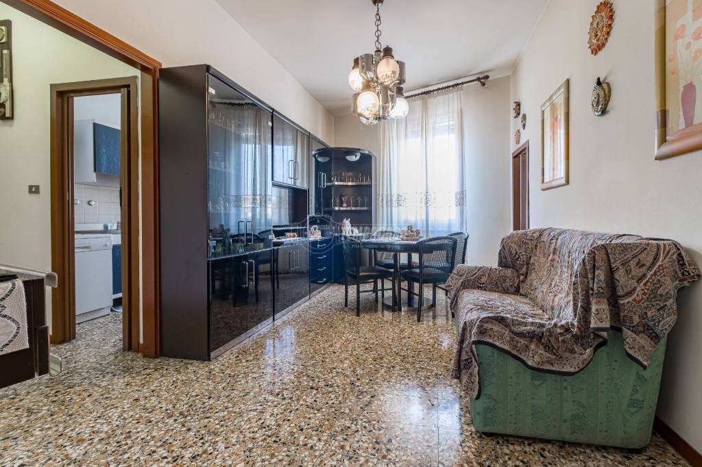 Appartamento in vendita a Bologna via Marco Celio 30
