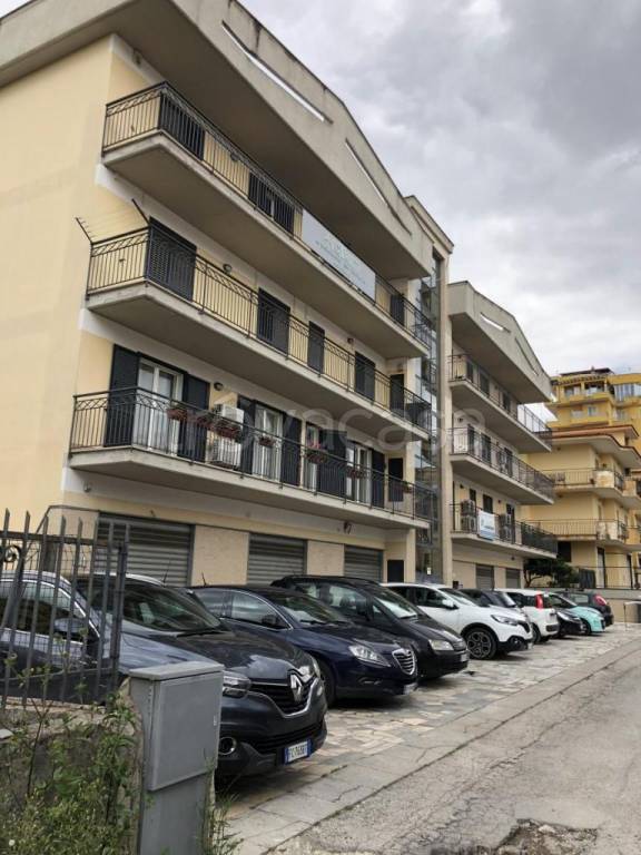 Ufficio in vendita a Casalnuovo di Napoli via giuseppe moscati, 57