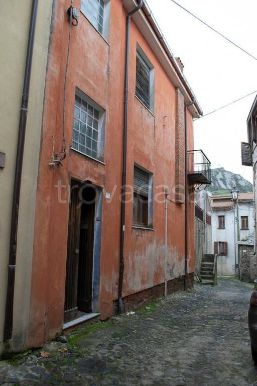 Appartamento in in vendita da privato a Santu Lussurgiu via Tribuna, 21
