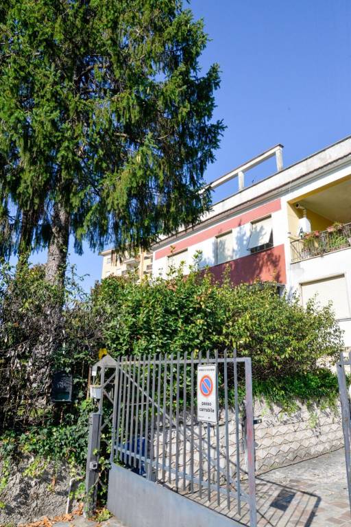 Villa in vendita a Frosinone viale America Latina