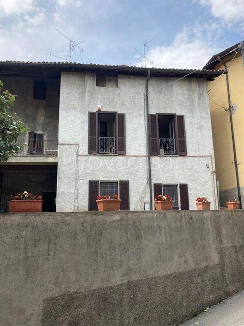 Appartamento in in vendita da privato a Erba via Giovanni Corti, 14