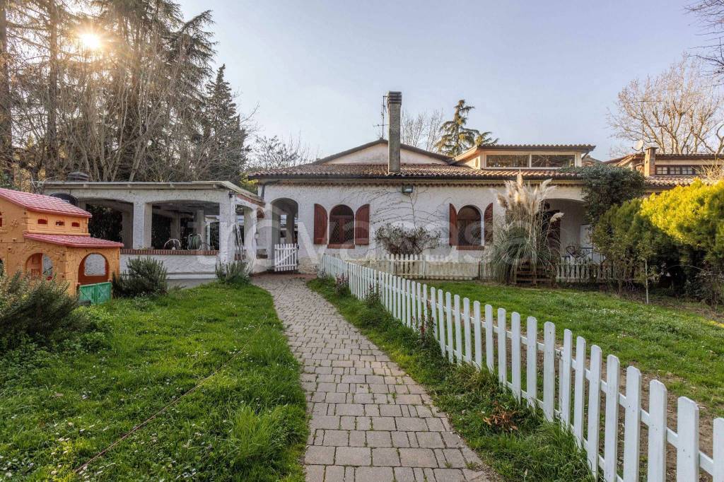 Villa Bifamiliare in vendita a San Lazzaro di Savena via San Ruffillo