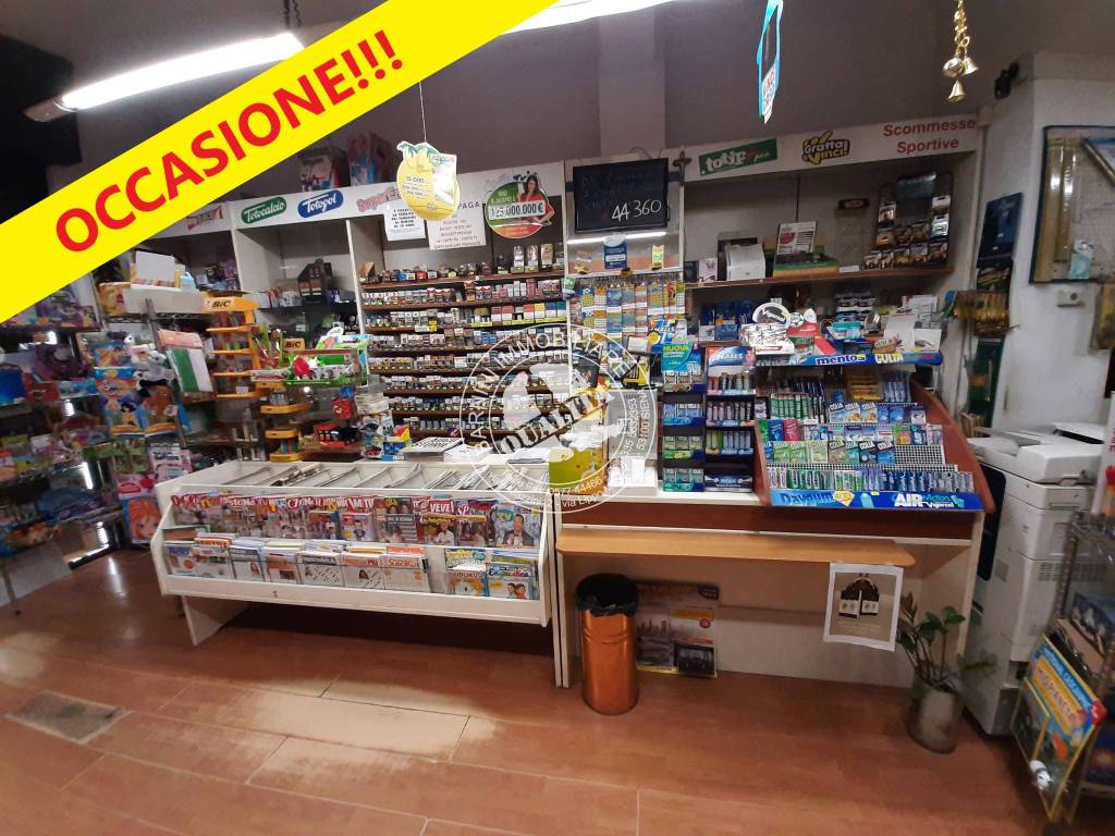 Tabaccheria in vendita a Siena via Bettino Ricasoli, 81
