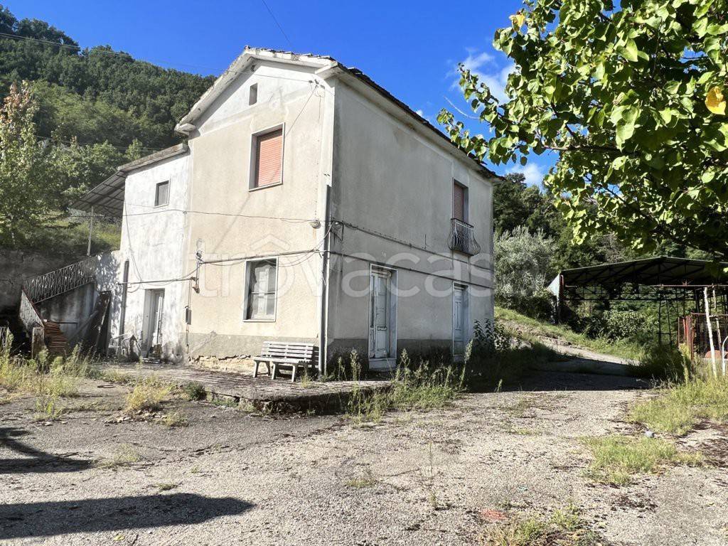 Casa Indipendente in vendita ad Apice strada Provinciale San vito-apice