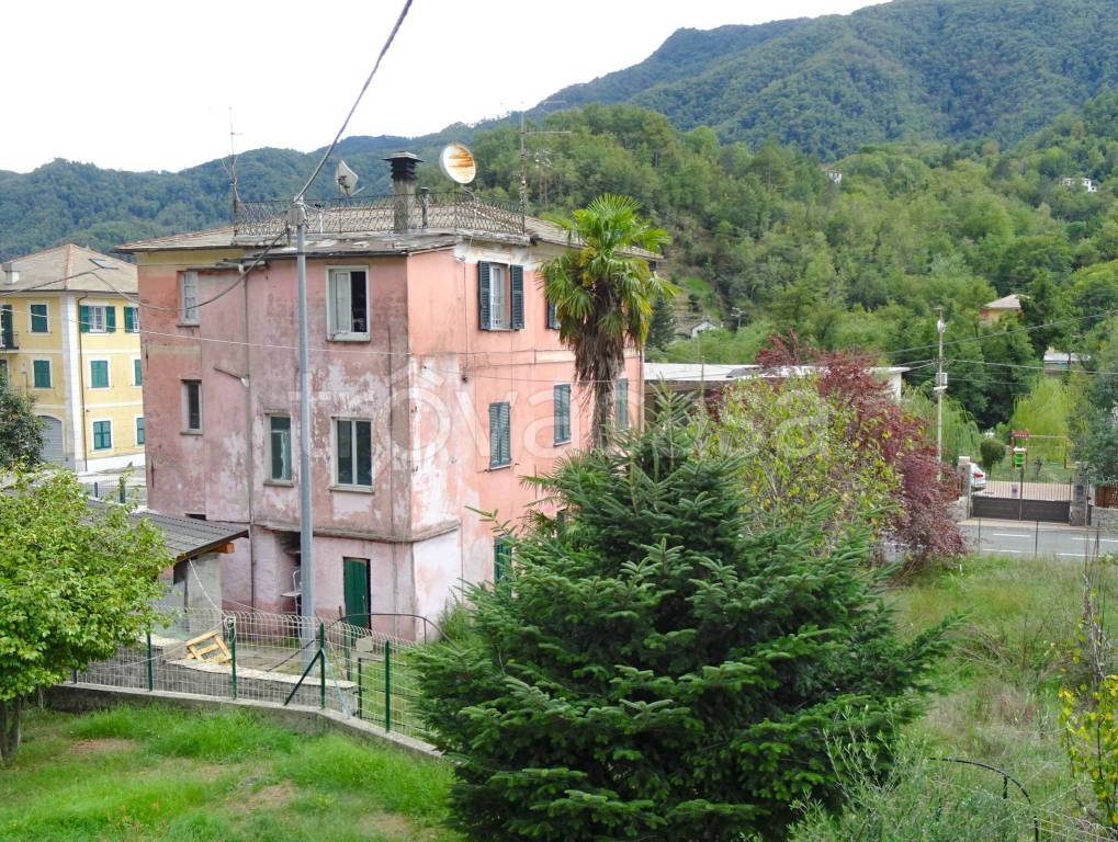 Casa Indipendente in vendita a Cicagna via Carpenete