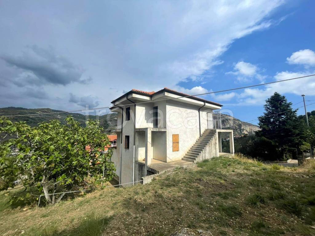 Villa Bifamiliare in vendita a Ventimiglia periferico
