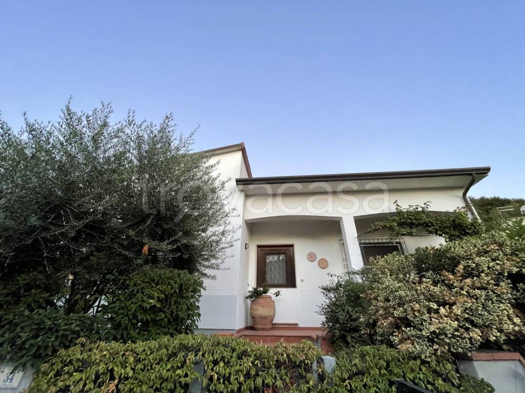 Villa in vendita a Porcari via Capannori
