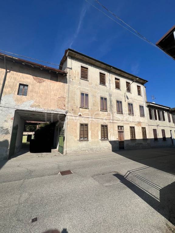 Casa Indipendente in vendita a Sommo via Roma, 47