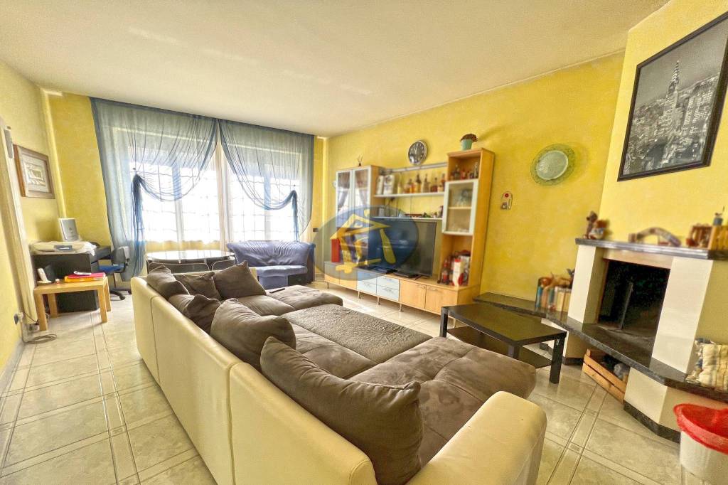 Appartamento in vendita a Putignano via Giulio Pastore