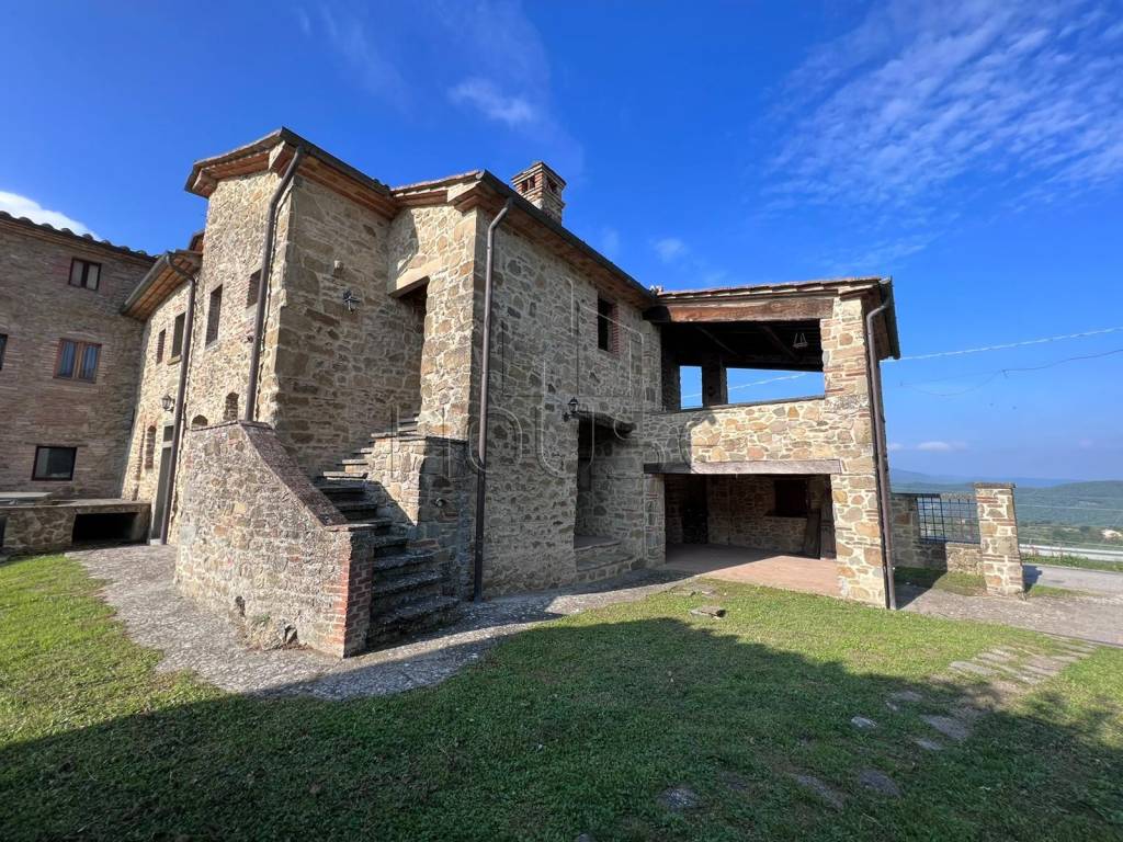 Rustico in vendita a Monte Santa Maria Tiberina