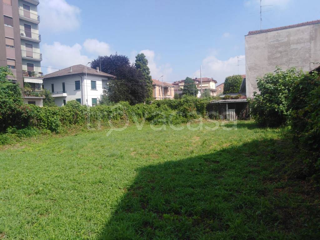 Terreno Residenziale in vendita a Cesano Maderno via Aquileia