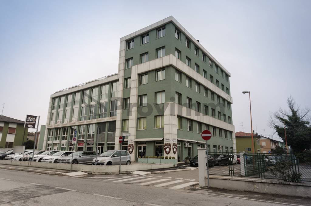 Ufficio in vendita a Cesena via Madonna dello schioppo, 67