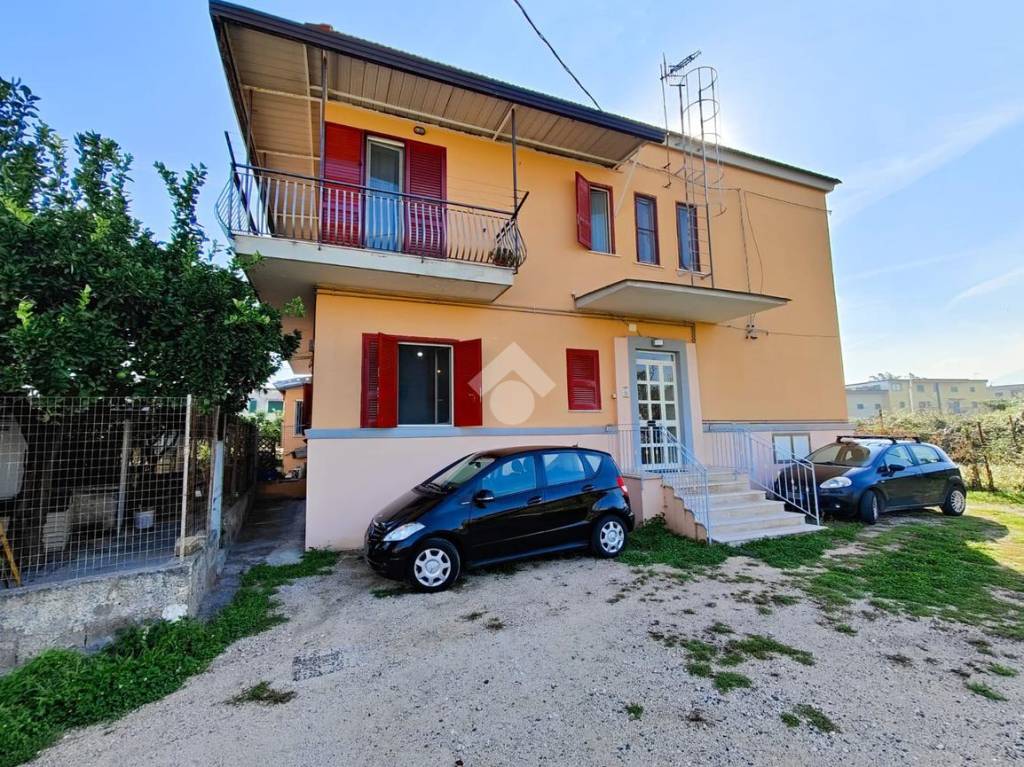 Appartamento in vendita a Pomigliano d'Arco via Giuseppe Luraghi, 17