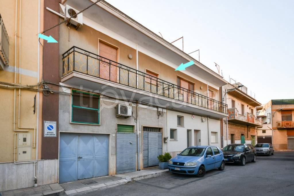 Appartamento in vendita a San Vito dei Normanni via Tibullo Albio
