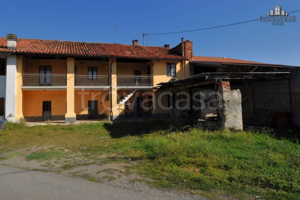 Casa Indipendente in vendita a Castellamonte frazione preparetto, cascine spina, 41