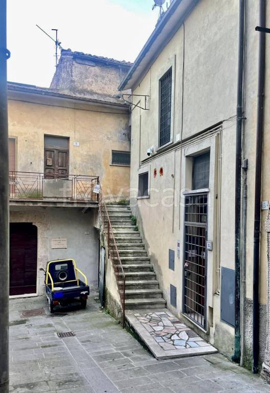Appartamento in vendita a Orte via Giordano Bruno