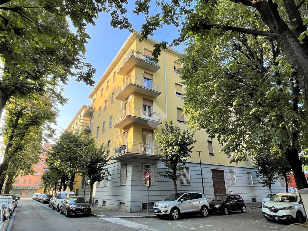 Appartamento in vendita a Parma via Cecrope Bruno Latino Arnaldo Barilli, 2