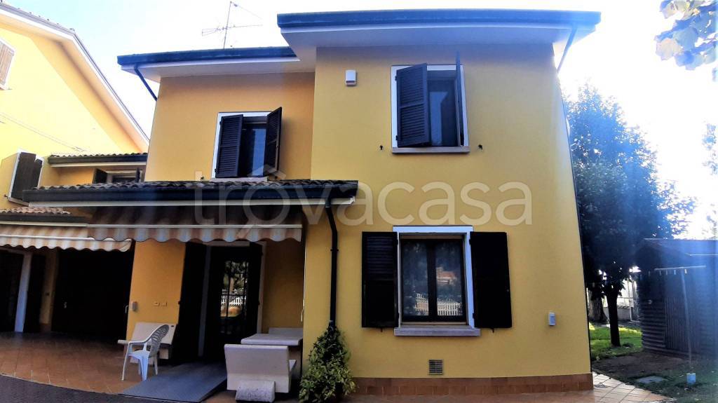 Casale in vendita a Guastalla via Luigi Gonzaga, 4A
