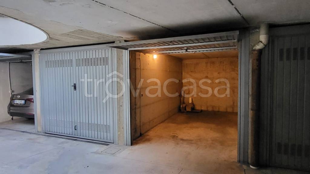 Garage in vendita a Lissone via Dante Alighieri, 57