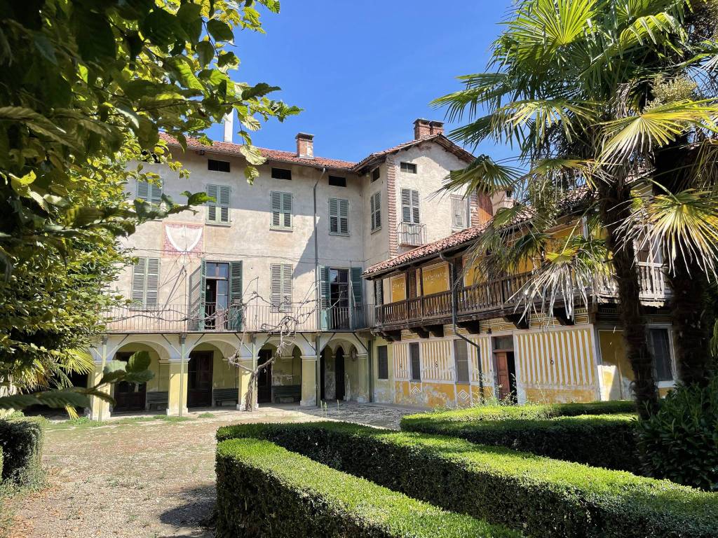 Casa Indipendente in vendita a Centallo via Francesco Crispi, 14