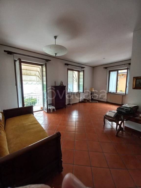 Appartamento in vendita a Verbania viale Vittorio Tonolli, 36