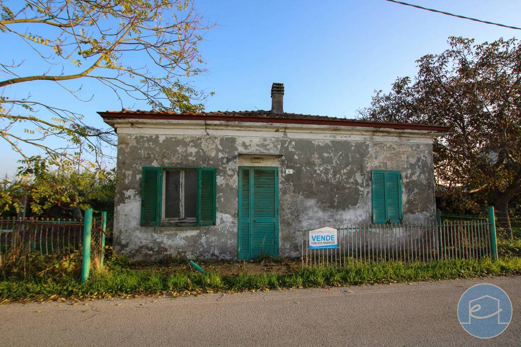 Casa Indipendente in vendita a Cesenatico via Pisciatello, 6