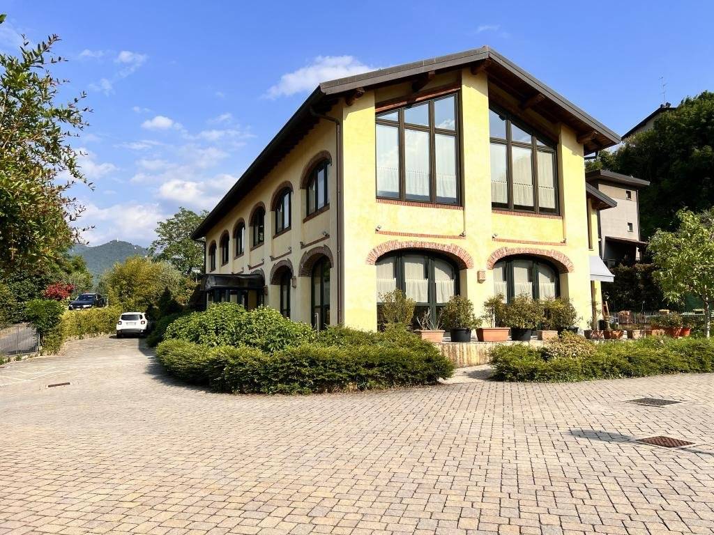 Ufficio in vendita a Como via Pio XI