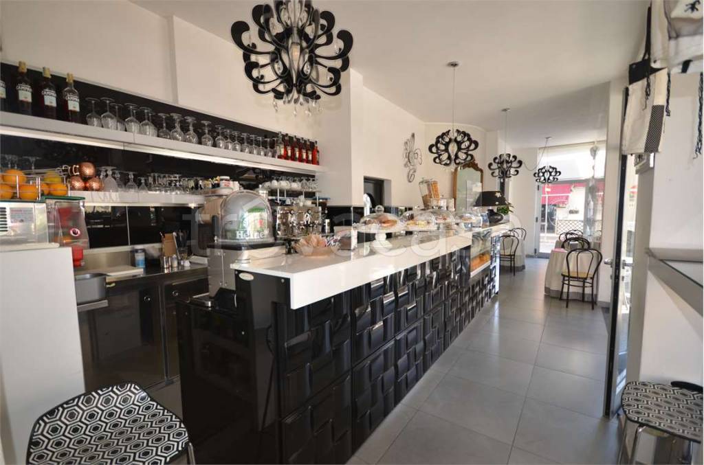 Bar in vendita ad Alghero via Pascoli, 15