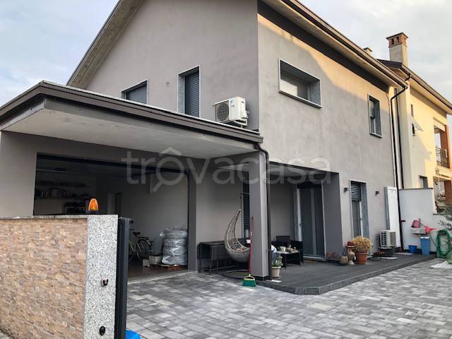 Villa in vendita a Vigevano corso Milano, 32