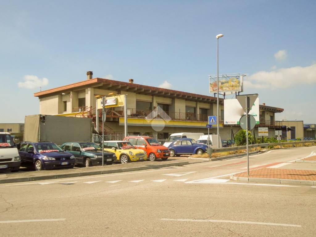 Ufficio in vendita a San Martino Buon Albergo viale del lavoro