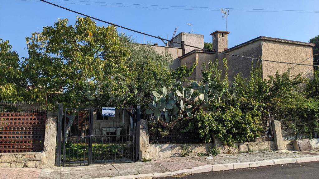 Appartamento in vendita a Manfredonia viale delle Rose, 29