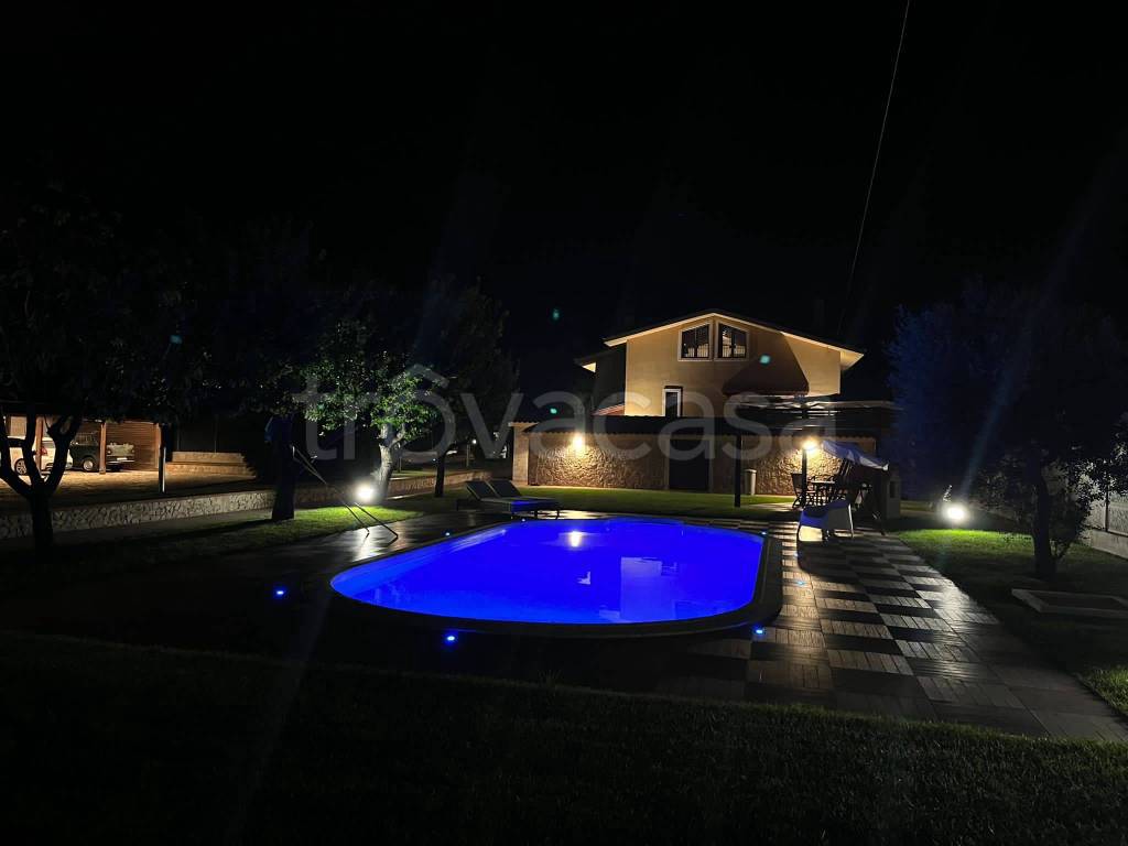 Villa Bifamiliare in vendita a Foggia via del Salice