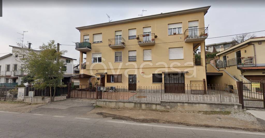 Appartamento in vendita a Jerago con Orago via Varesina