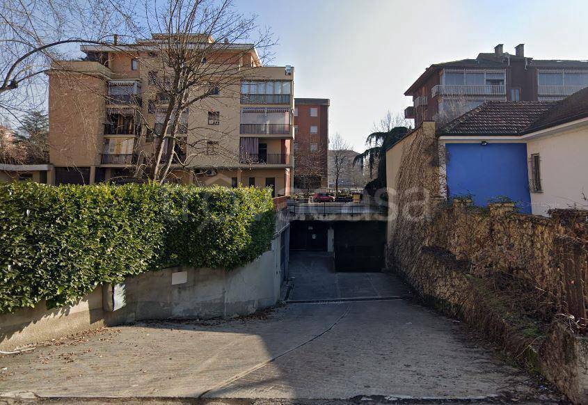 Garage in vendita ad Asti via Catalani