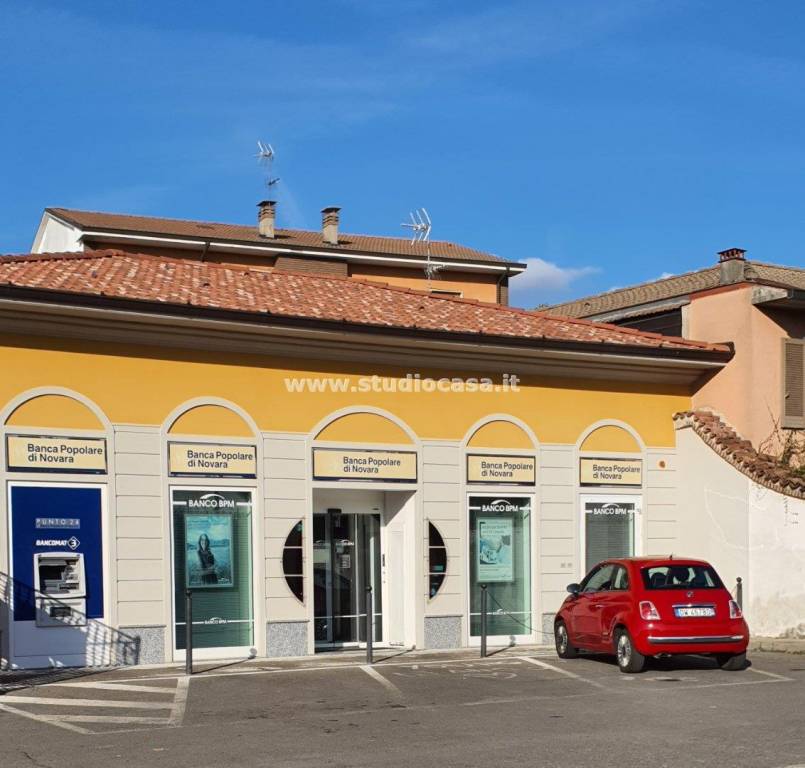 Ufficio in vendita a Miradolo Terme piazza Unita' d'Italia