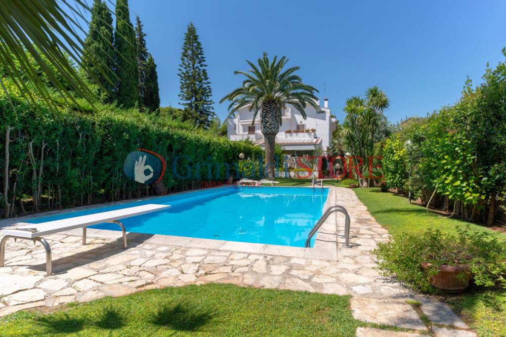 Villa Bifamiliare in vendita a Bari