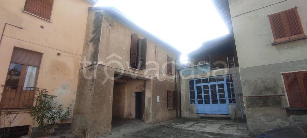 Casa Indipendente in vendita a San Colombano al Lambro via Emilio Azzi, 75