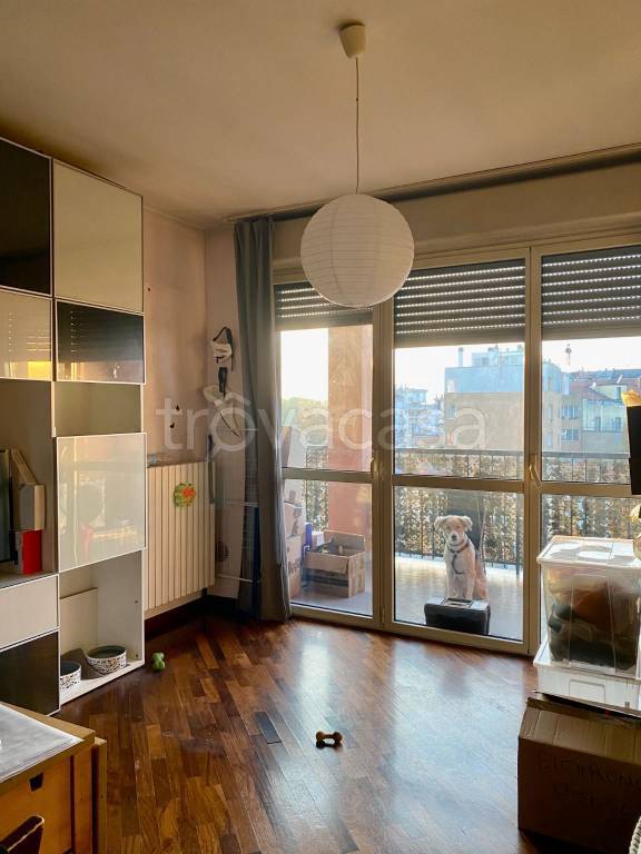 Appartamento in affitto a Milano via Giacomo Filippo Lacaita, 6