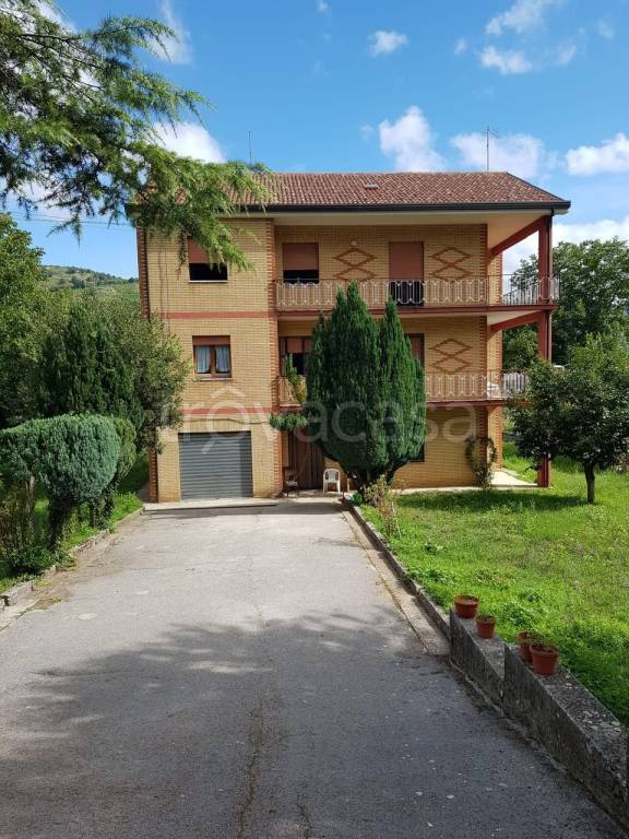 Villa in in vendita da privato a Volturara Irpina via Dante Alighieri, 82