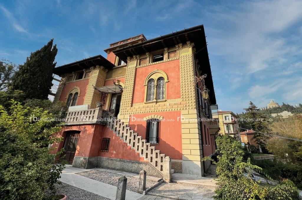 Appartamento in vendita a Verona via San Leonardo