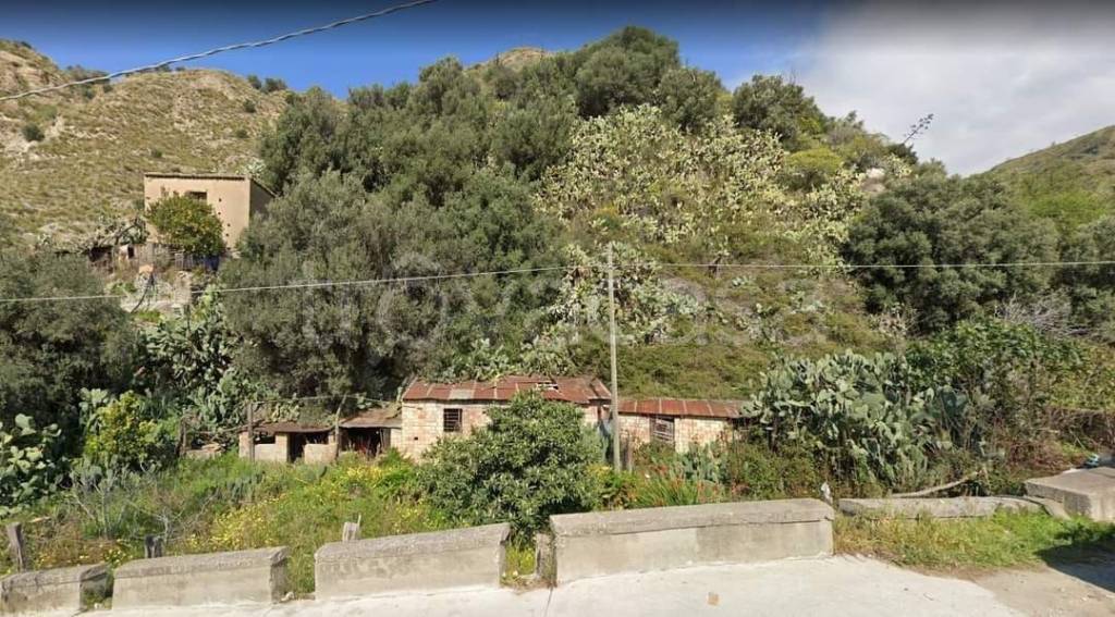 Terreno Residenziale in vendita a Reggio di Calabria via Provinciale Oliveto