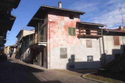 Casa Indipendente in vendita a Cavaglià via vittorio emanuele, 25