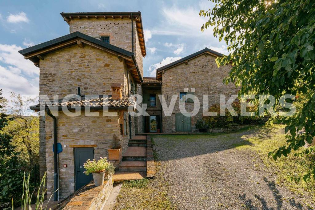 Villa in vendita a Monte San Pietro via Gavignano