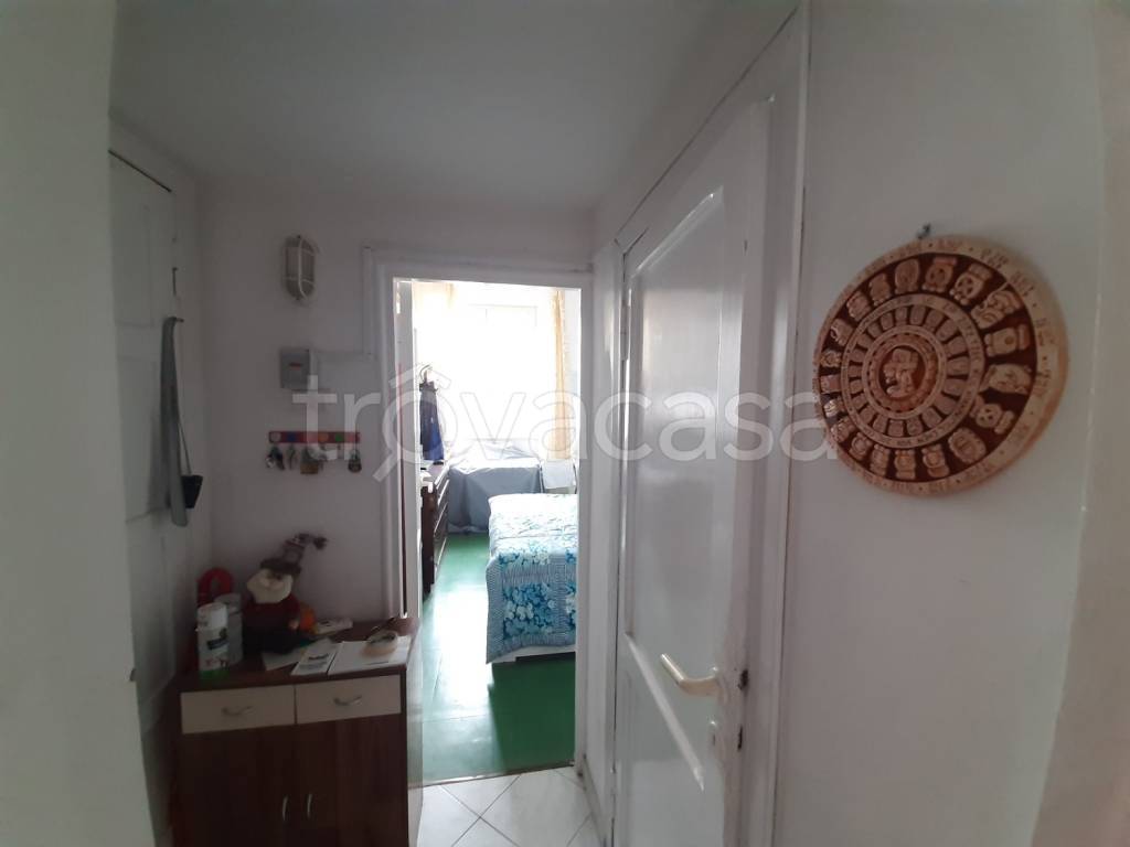Appartamento in vendita a Ladispoli via Bari, 1