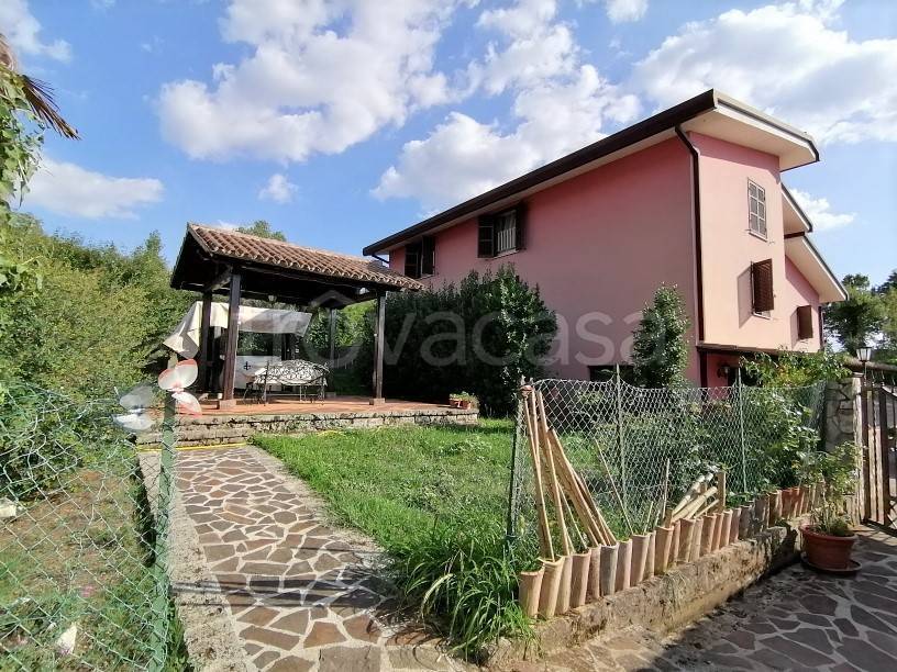 Villa in vendita ad Anagni via Vignola