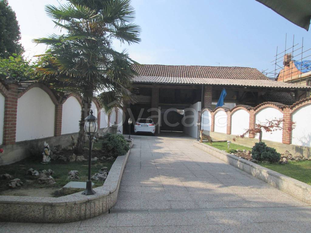 Villa in vendita a Casalgrasso via Guglielmo Marconi, 13