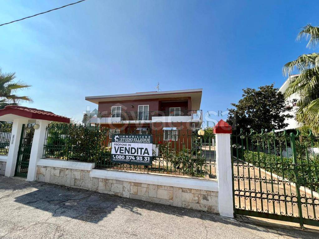 Villa Bifamiliare in vendita a Bari prima Traversa Strada Detta della Marina, 27c